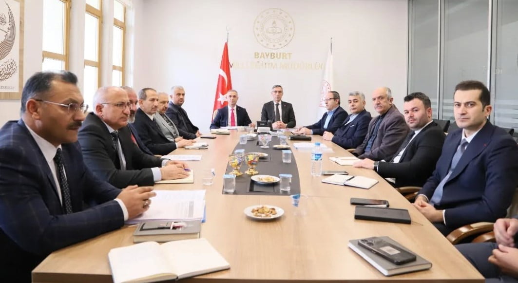 BAYBURT’TA AÇIK ÖĞRETİM KURUMLARI SINAV YÜRÜTME KURULU TOPLANDI