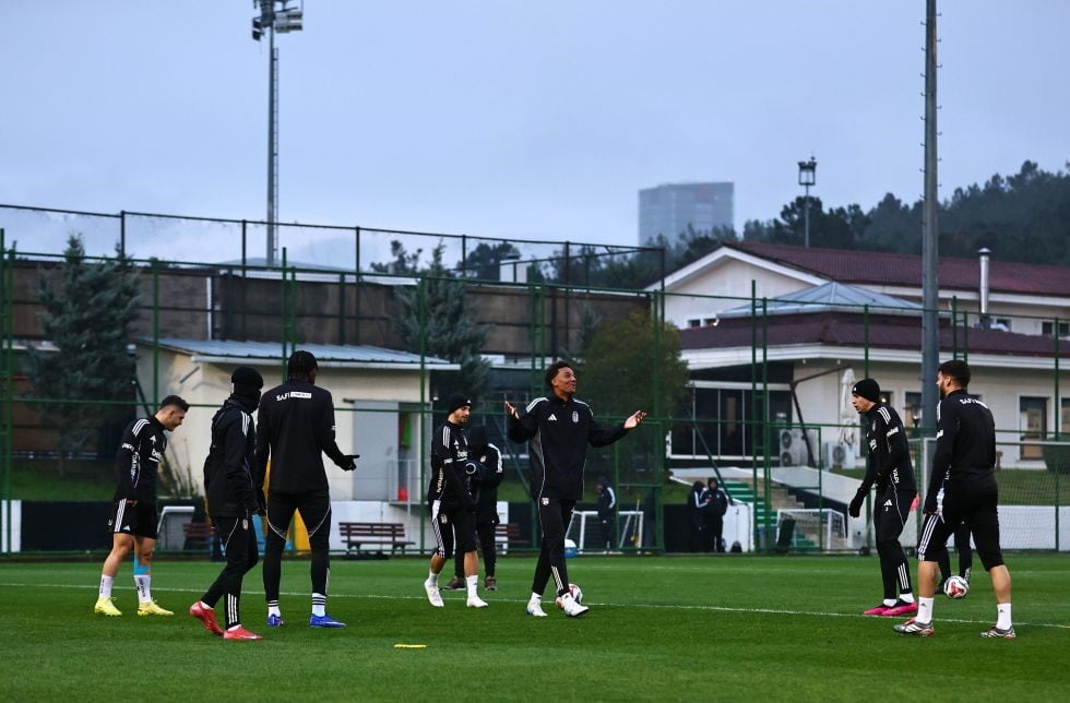 BEŞİKTAŞ, ZİRAAT TÜRKİYE KUPASI’NDA YARIN FENERBAHÇE İLE OYNAYACAĞI MAÇIN HAZIRLIKLARINI, BU AKŞAM...