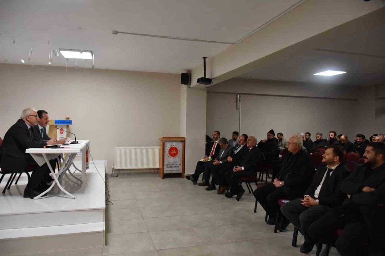 BİLECİK İL MÜFTÜLÜĞÜNDE YILIN SON TOPLANTISI YAPILDI