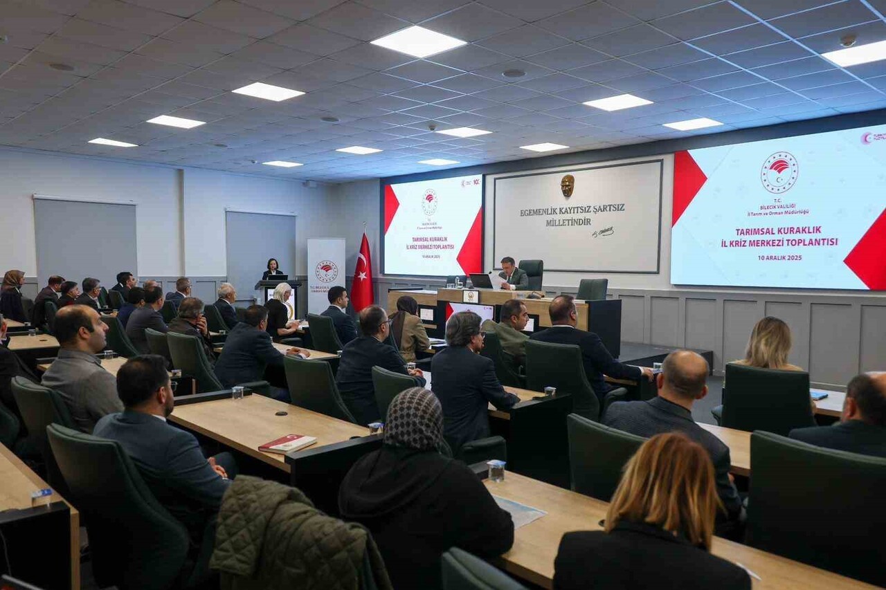 BİLECİK’TE KURAKLIK KRİZ MERKEZİ VE HAYVANLARI KORUMA KURULU TOPLANTILARI YAPILDI