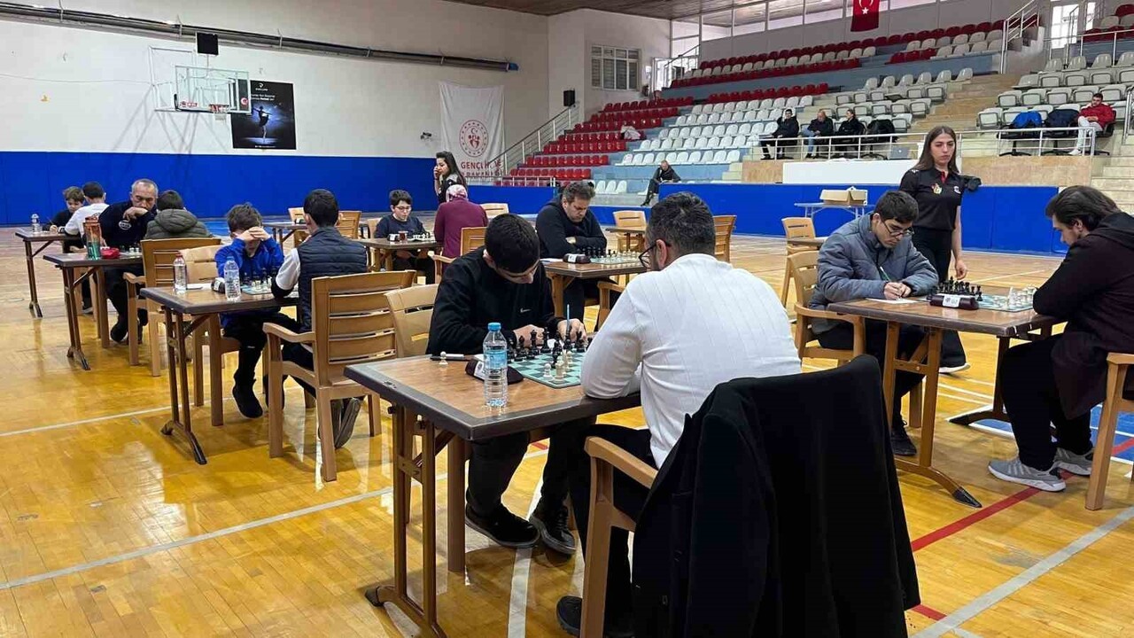 BİLECİK’TE TÜRKİYE KUPASI SATRANÇ İL BİRİNCİLİĞİ TAMAMLANDI
