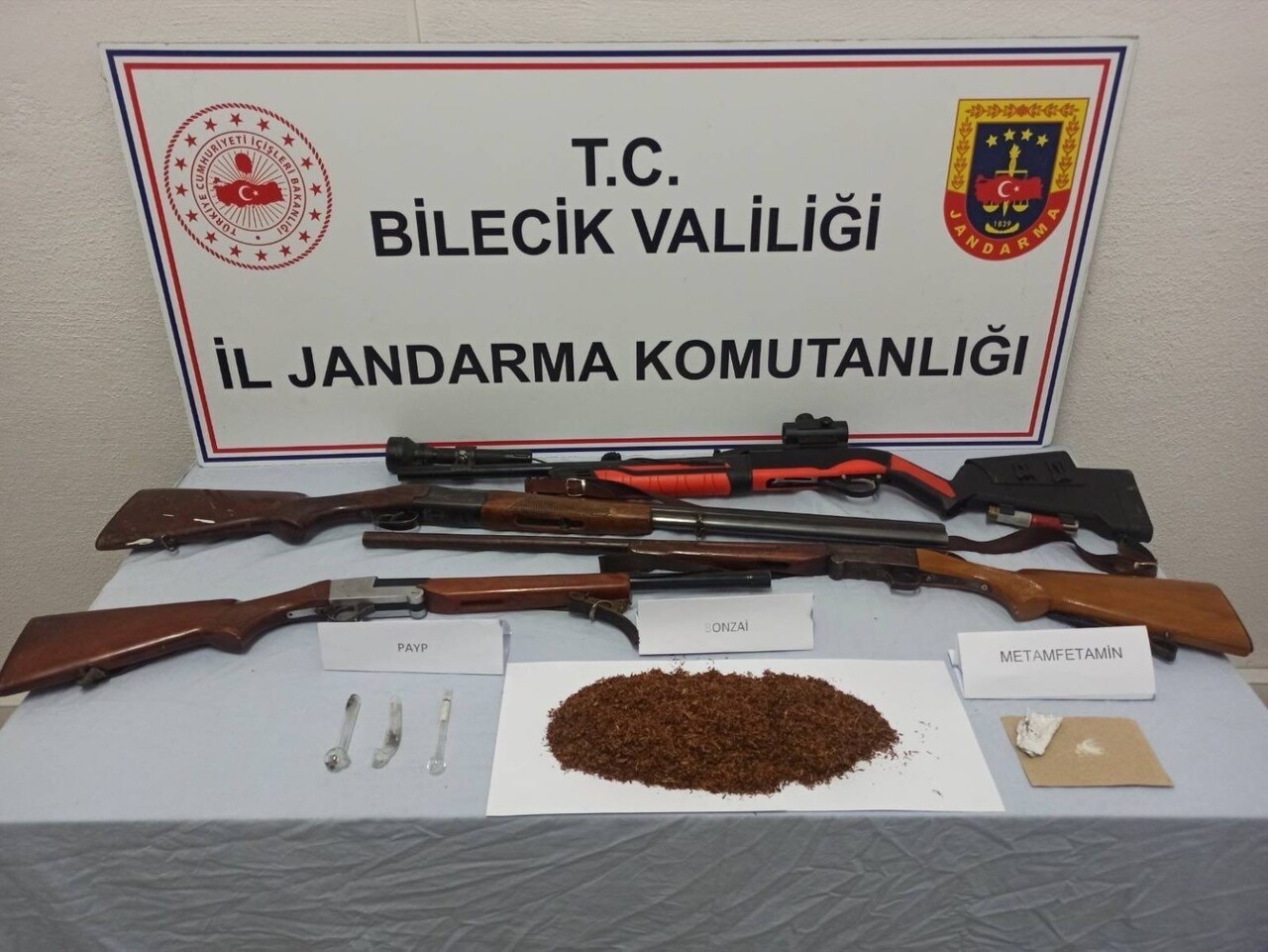 BİLECİK’TE UYUŞTURUCU OPERASYONU: 2 GÖZALTI