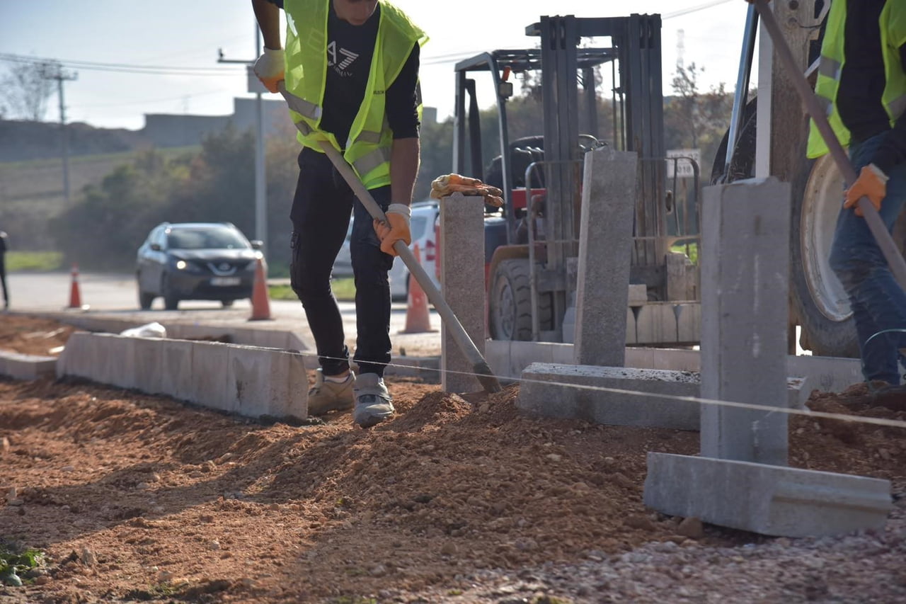 BİLECİK’TE YILLARDIR BEKLENEN KALDIRIM ÇALIŞMASI TAMAMLANDI