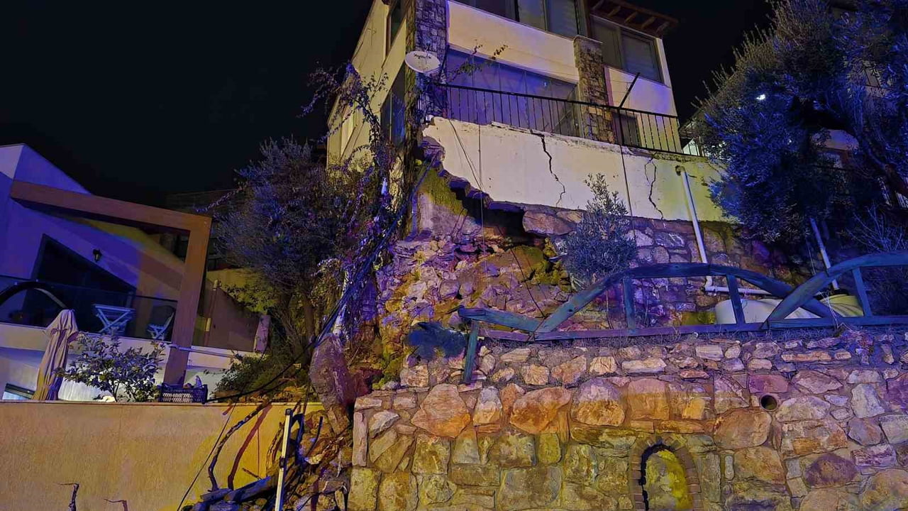 BODRUM'U SAĞANAK YAĞIŞ VURDU