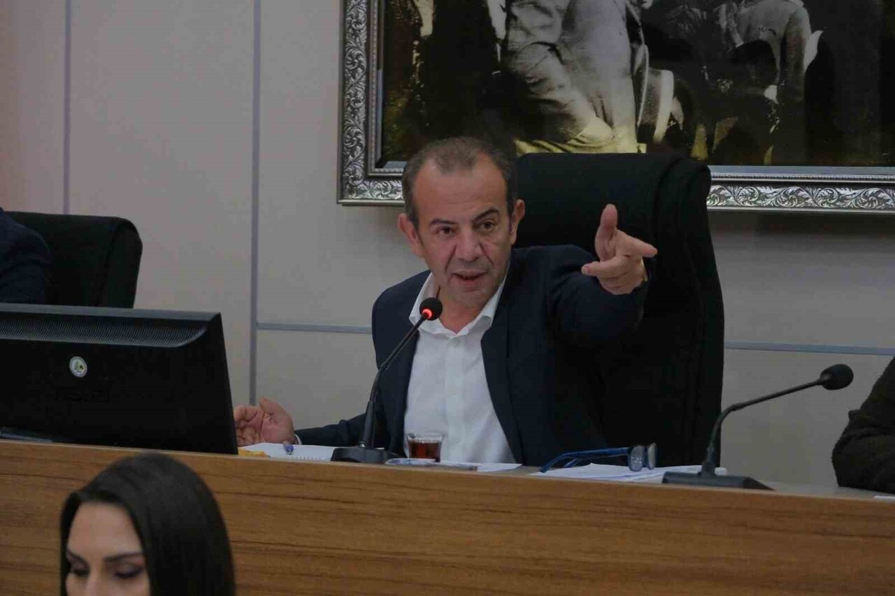 BOLU BELEDİYE BAŞKANI TANJU ÖZCAN, DÜZCE BELEDİYE BAŞKANI FARUK FARUK ÖZLÜ’YE "BEN KAŞAR BİR...