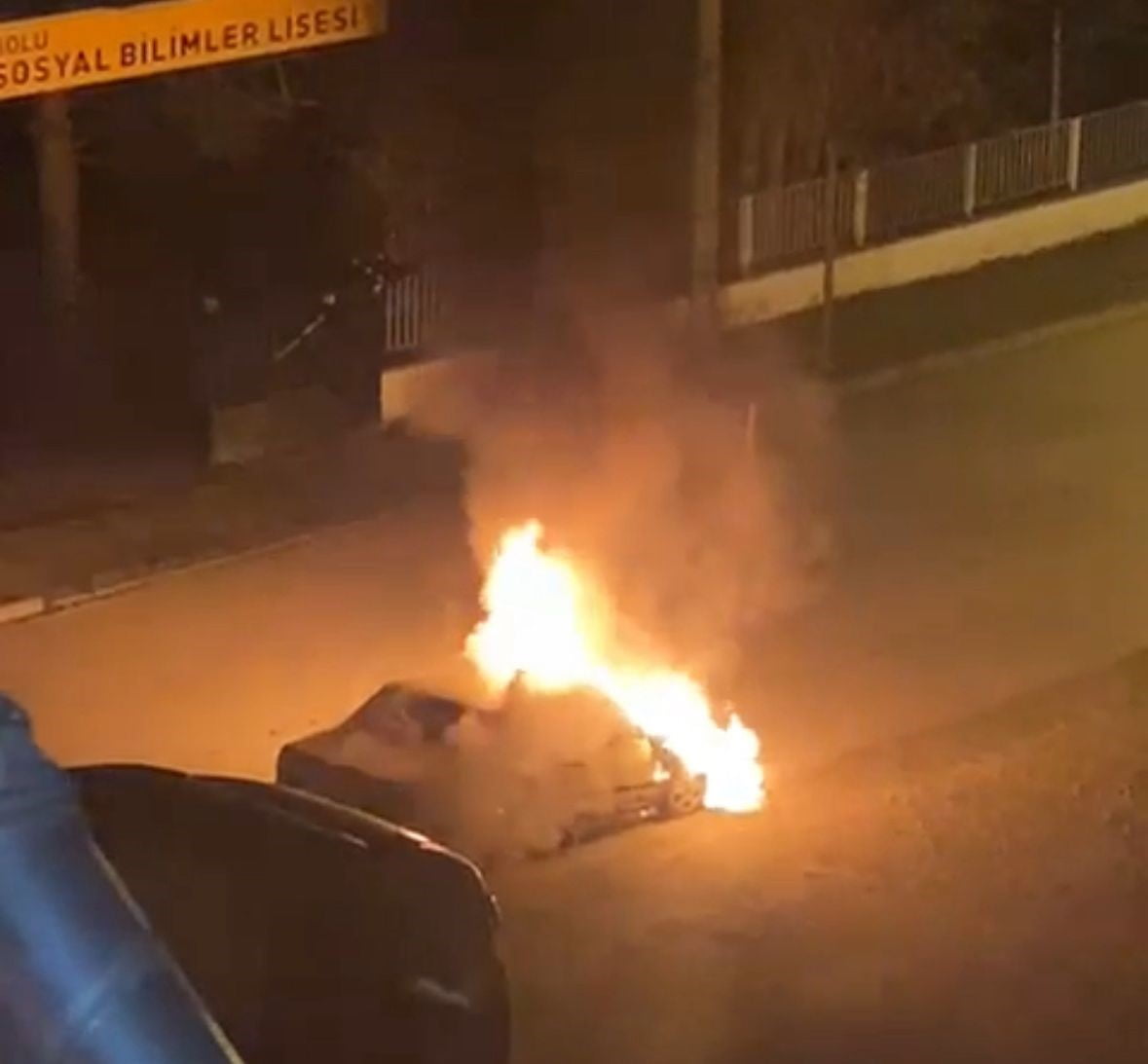 BOLU’DA SEYİR HALİNDEKİ TOFAŞ OTOMOBİL, ALEV ALEV YANDI