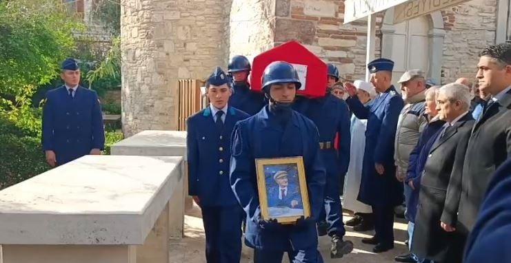 BOLU’NUN KÖKLÜ AİLELERİNDEN GÜLEZ AİLESİNİN YAŞAYAN EN BÜYÜK ÜYESİ  KORE GAZİSİ AHMET ORHAN GÜLEZ...