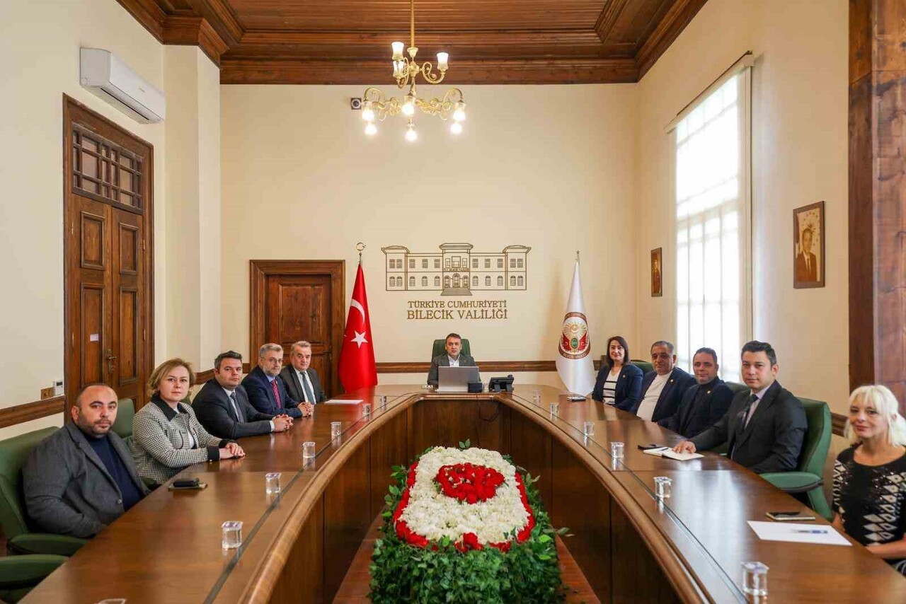 BOZÜYÜK OSB MÜTEŞEBBİS HEYET TOPLANTISI GERÇEKLEŞTİRİLDİ