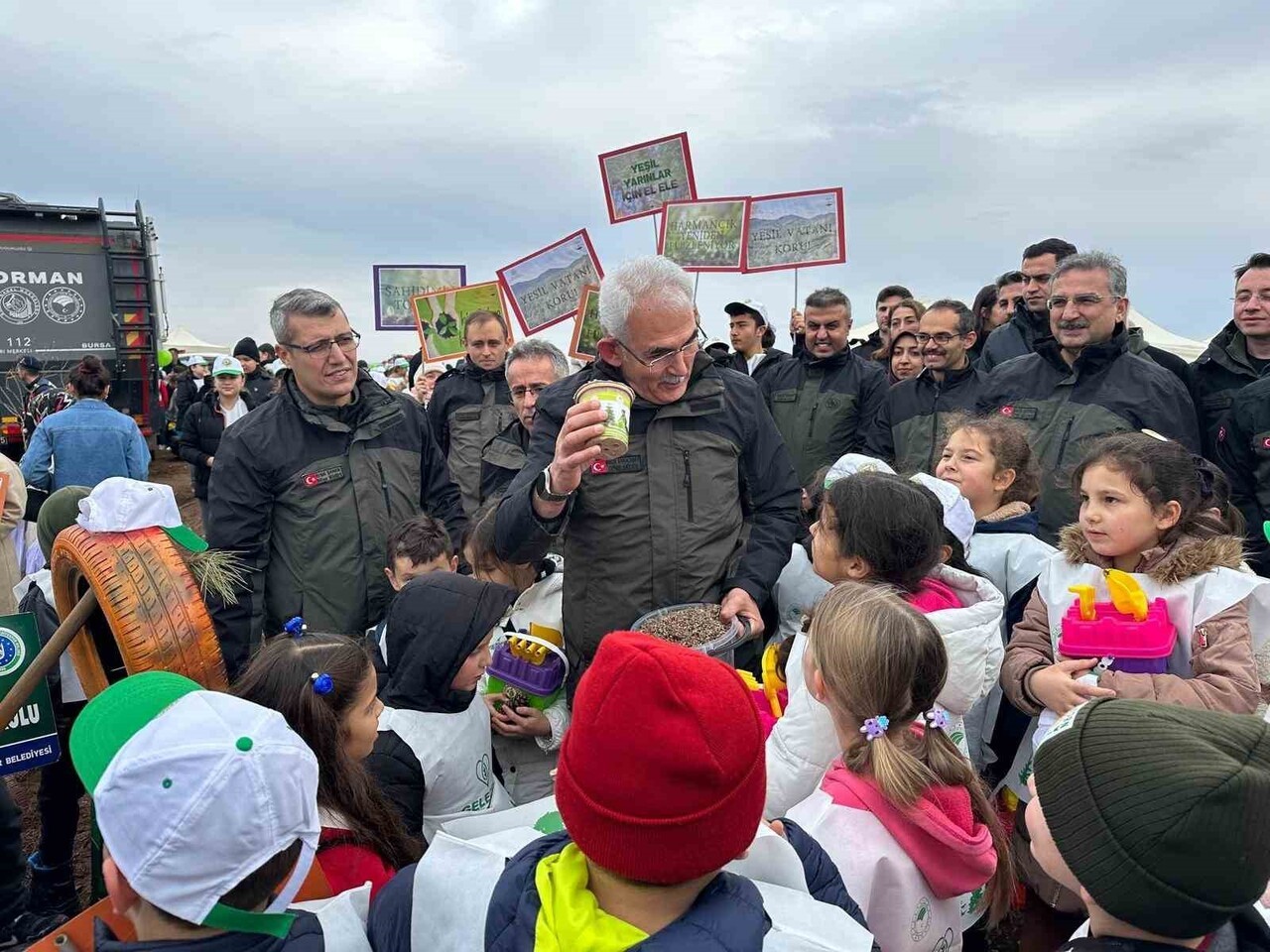 BURSA'NIN HARMANCIK İLÇESİNDE YAZ AYLARINDA ÇIKAN ORMAN YANGININDA ZARAR GÖREN 4 BİN 256 HEKTAR...