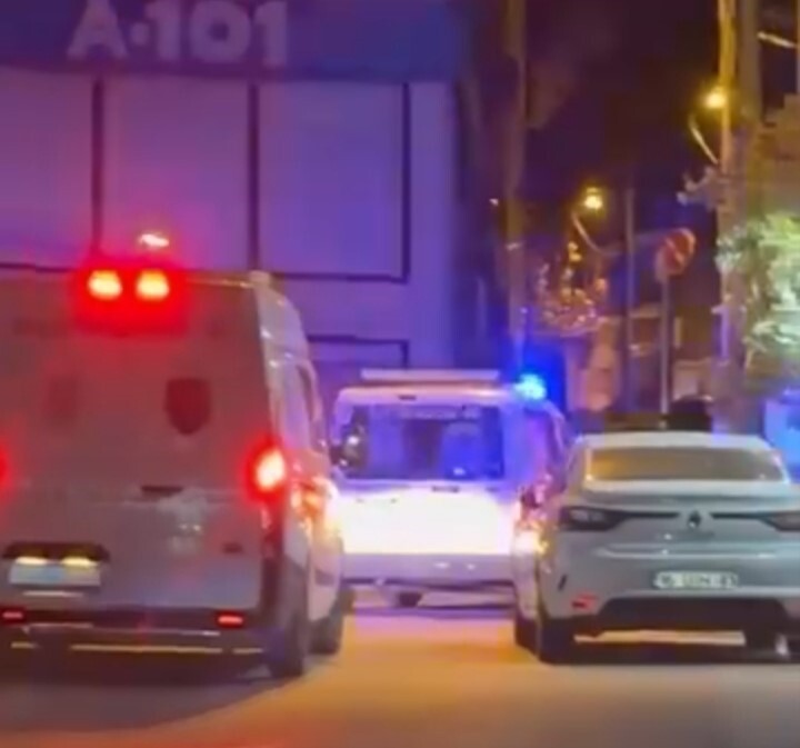 BURSA'NIN OSMANGAZİ İLÇESİNDE BİR EVDE BABA VE KIZININ ÖLÜ BULUNMASIYLA İLGİLİ SORUŞTURMA...