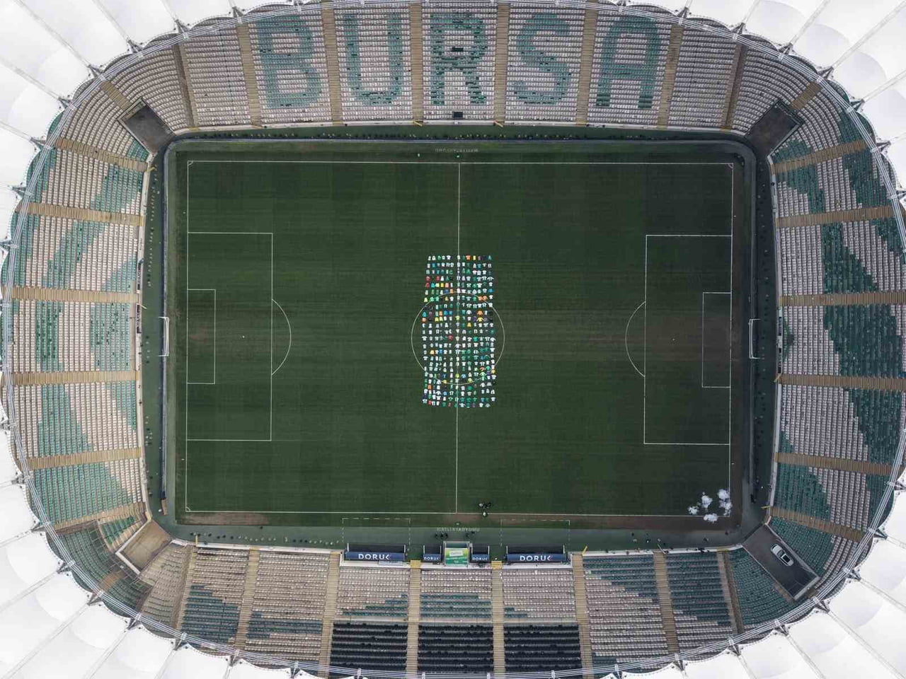 BURSA BURSASPOR TİMSAH ARENA’DA GERÇEKLEŞTİRİLEN ÖZEL ÇALIŞMADA, KOLEKSİYONER MUSTAFA TURAN’A AİT...