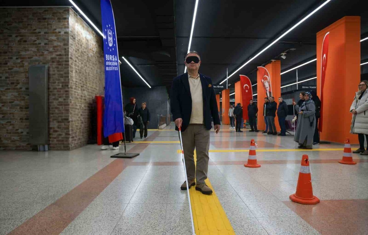 BURSA BÜYÜKŞEHİR BELEDİYESİ, 3 ARALIK DÜNYA ENGELLİLER GÜNÜ’NDE KURDUĞU EMPATİ PARKURUYLA...