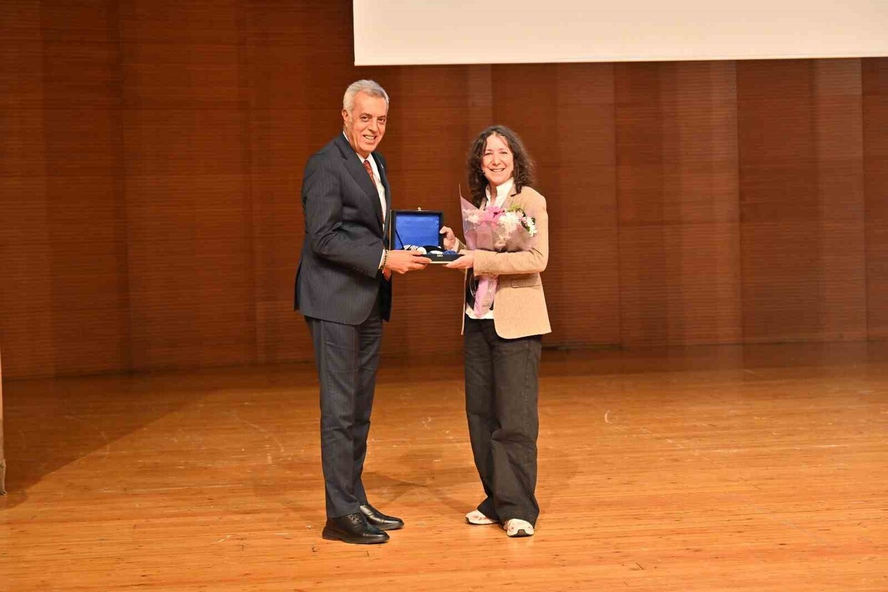 BURSA BÜYÜKŞEHİR BELEDİYESİ TARAFINDAN ‘İLERİYE GİDEN YOLUN HARİTASINI ÇİZMEK’ TEMASIYLA...