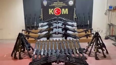 BURSA’DA KAÇAK SİLAH OPERASYONU: 118 RUHSATSIZ TÜFEK ELE GEÇİRİLDİ