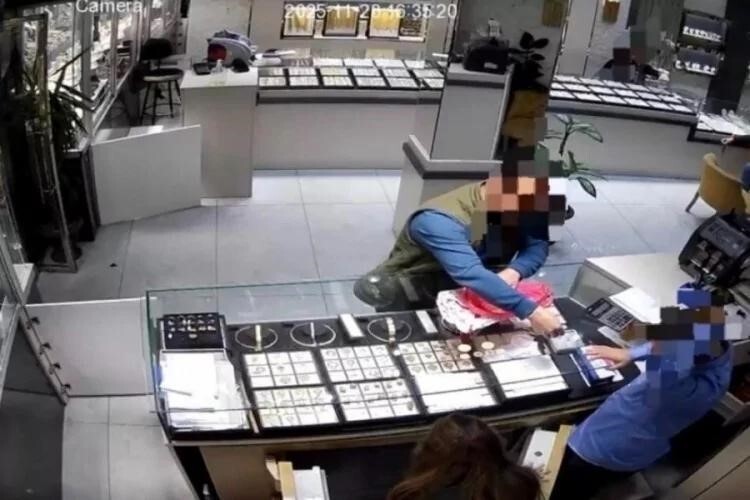 BURSA’NIN MUDANYA İLÇESİNE BAĞLI KIRSAL ÇAYÖNÜ MAHALLESİ’NDE BİR EVDEN YAKLAŞIK 4 MİLYON TL...