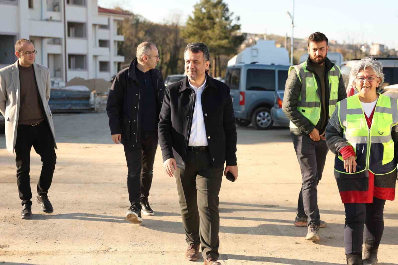 BÜYÜKŞEHİR BELEDİYE BAŞKANI HALİT DOĞAN, ÜRETİM TESİSLERİNİ ZİYARET ETTİ.