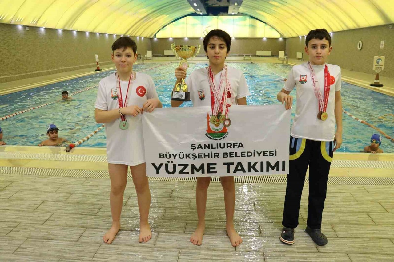 BÜYÜKŞEHİR BELEDİYESİ SPORCULARI 1 KUPA İLE 48 MADALYA KAZANDI