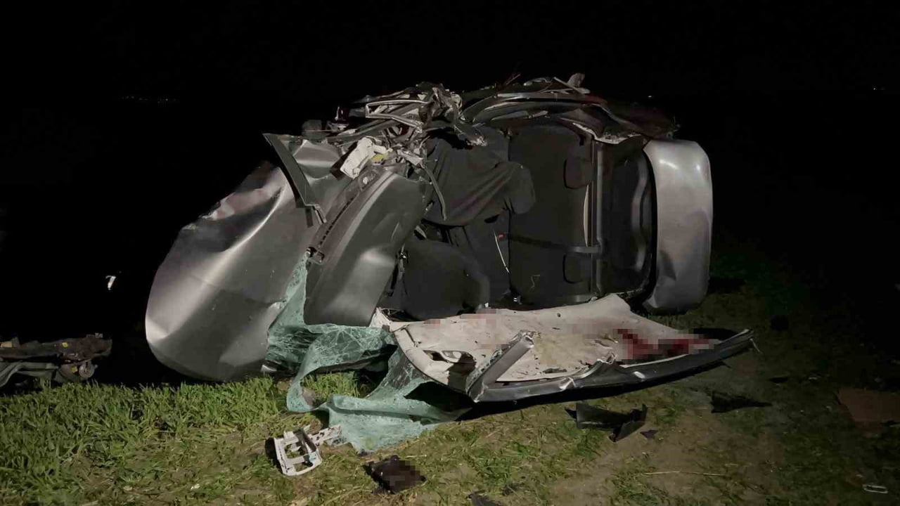 ÇANAKKALE'DE 5 KİŞİ HAYATINI KAYBETTİĞİ VE 1 KİŞİNİN YARALANDIĞI KAZADA 5 AY ÖNCE EVLENEN NESLİHAN...