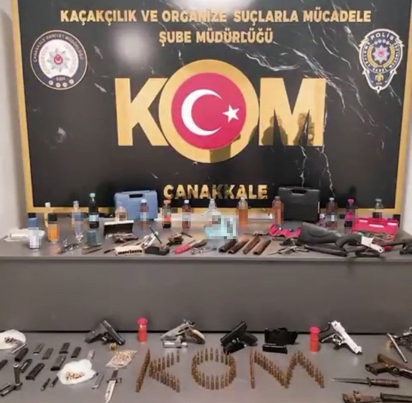 ÇANAKKALE İL EMNİYET MÜDÜRLÜĞÜ EKİPLERİNCE DÜZENLENEN KAÇAKÇILIK OPERASYONUNDA 3 ŞÜPHELİ...