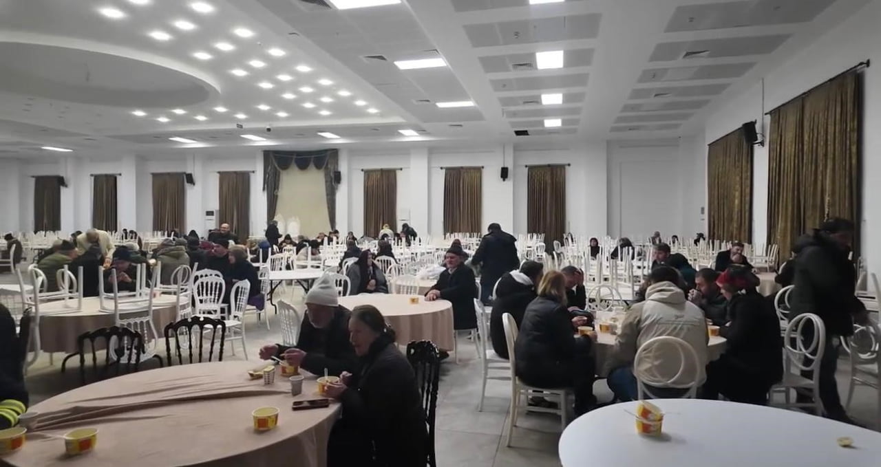 ÇANKIRI’NIN ÇERKEŞ İLÇESİNDE KAR YAĞIŞI VE BUZLANMA SONUCU KAYAN ARAÇLAR SEBEBİYLE D100 KARA YOLU...