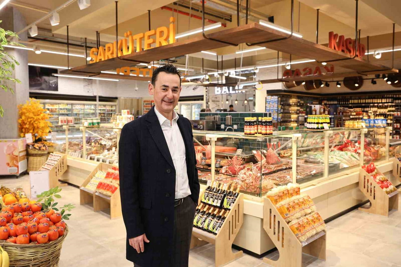 CARREFOURSA CEO’SU KUTAY KARTALLIOĞLU