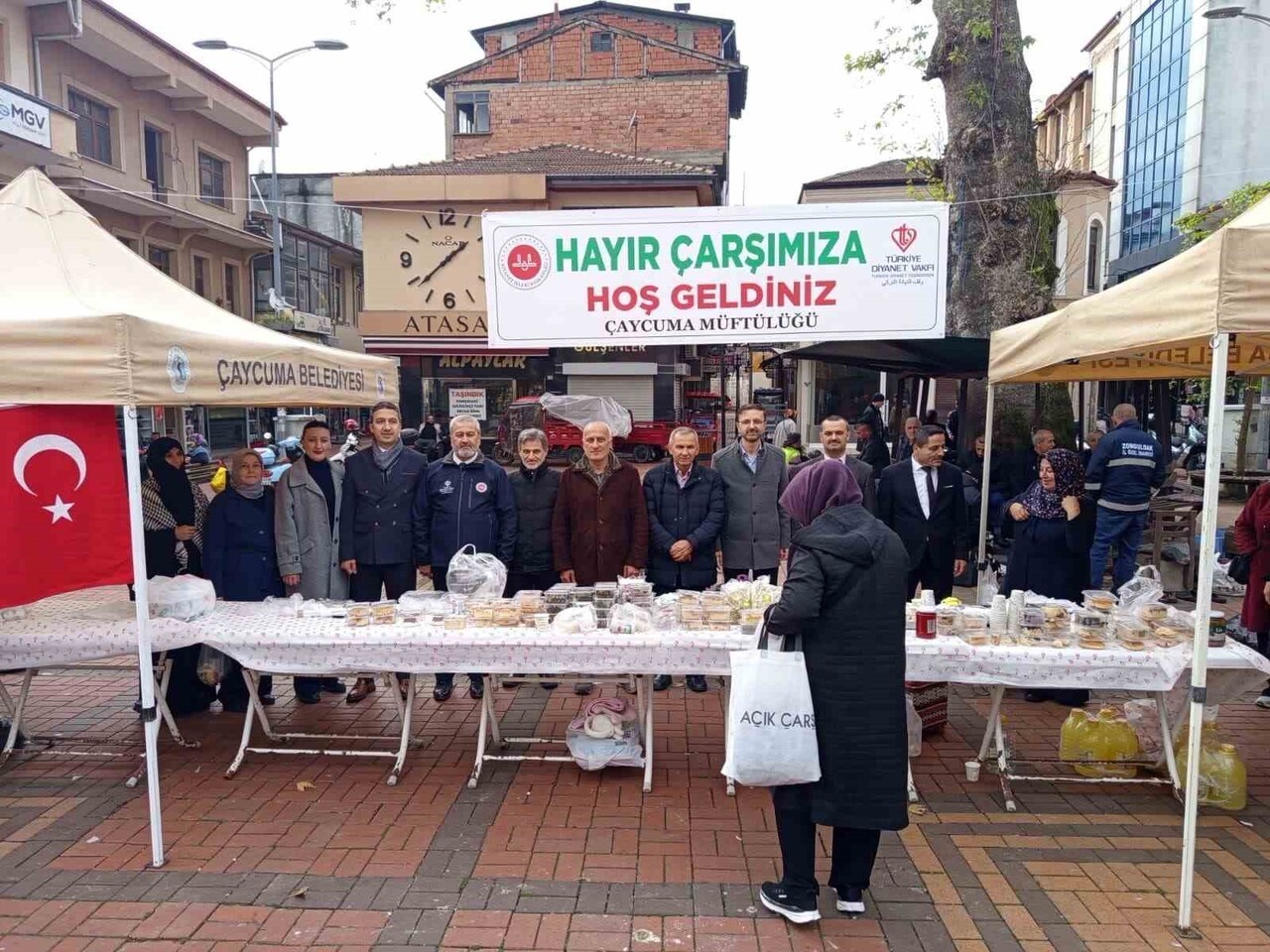 ÇAYCUMA’DA "GAZZE YARARINA HAYIR ÇARŞISI" KURULDU