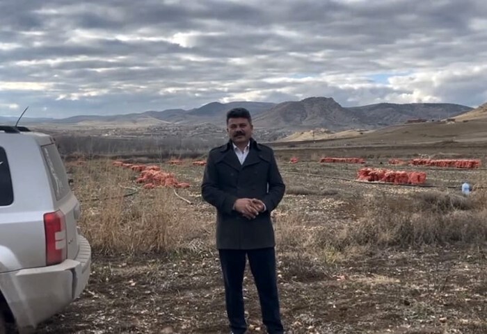 CHP İLÇE BAŞKANI SADIK ERDOĞAN, BU DEFA ÇEKTİĞİ SOSYAL MEDYA VİDEOSU İLE KENDİSİNE CEZA KESEN İL...