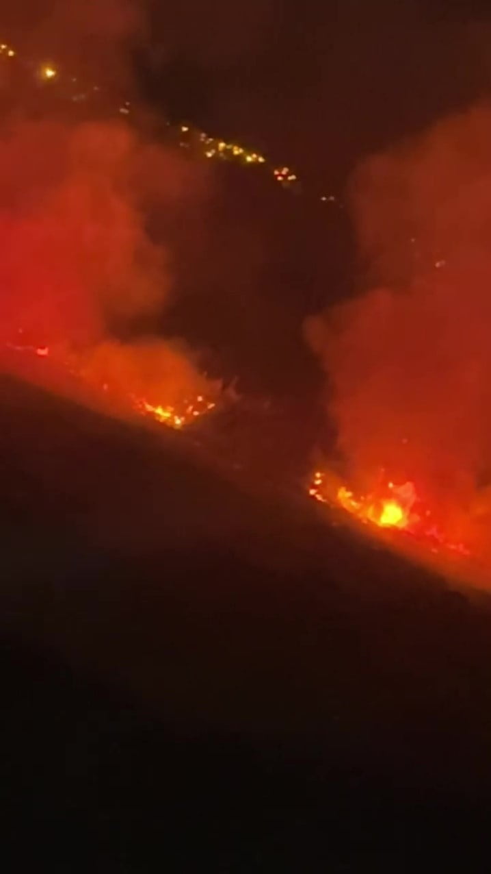 ÇORAKLAMA KANALINDAKİ SAZLIK ALANDA DÜN AKŞAM SAATLERİNDE YANGIN ÇIKTI