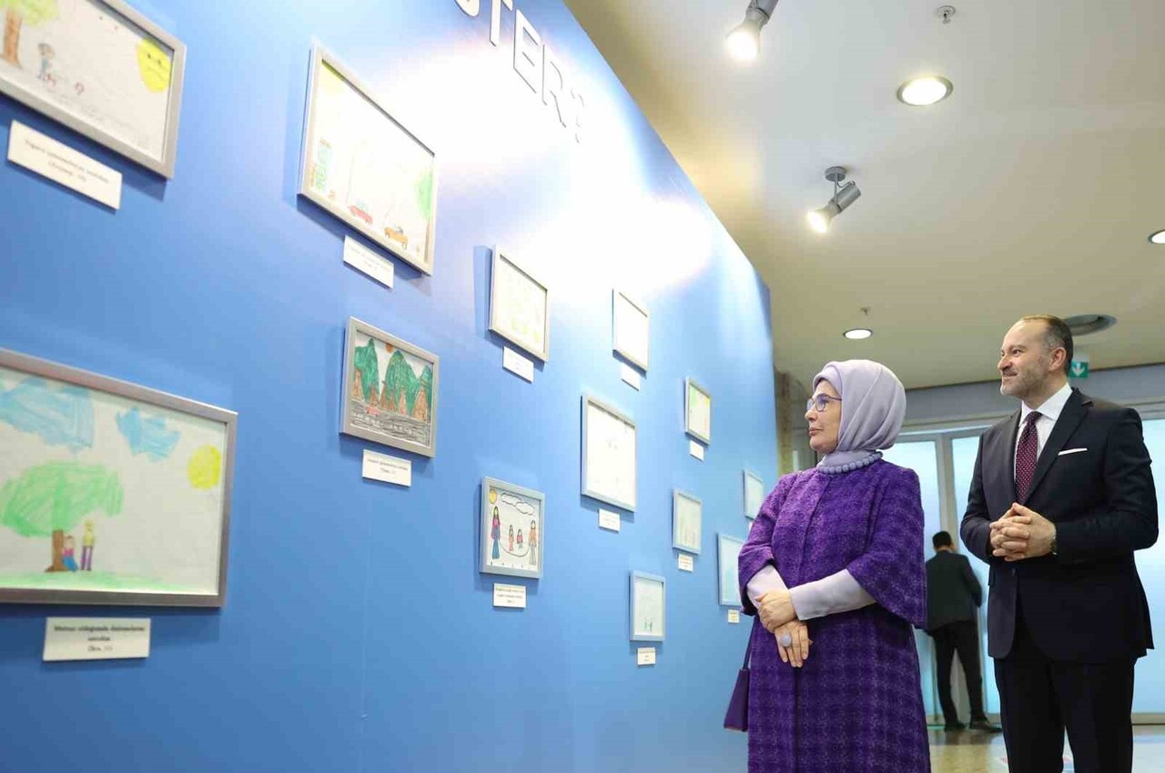 CUMHURBAŞKANI RECEP TAYYİP ERDOĞAN'IN EŞİ EMİNE ERDOĞAN, HALİÇ KONGRE MERKEZİ'NDE "DİJİTAL ÇAĞDA...