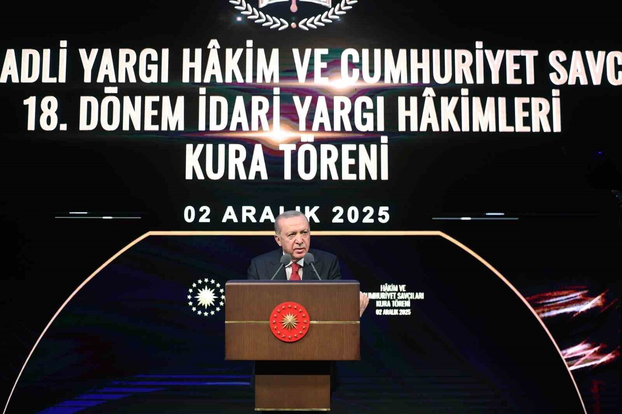 CUMHURBAŞKANI RECEP TAYYİP ERDOĞAN, 28’İNCİ DÖNEM ADLİ YARGI HAKİM VE CUMHURİYET SAVCILARI İLE...