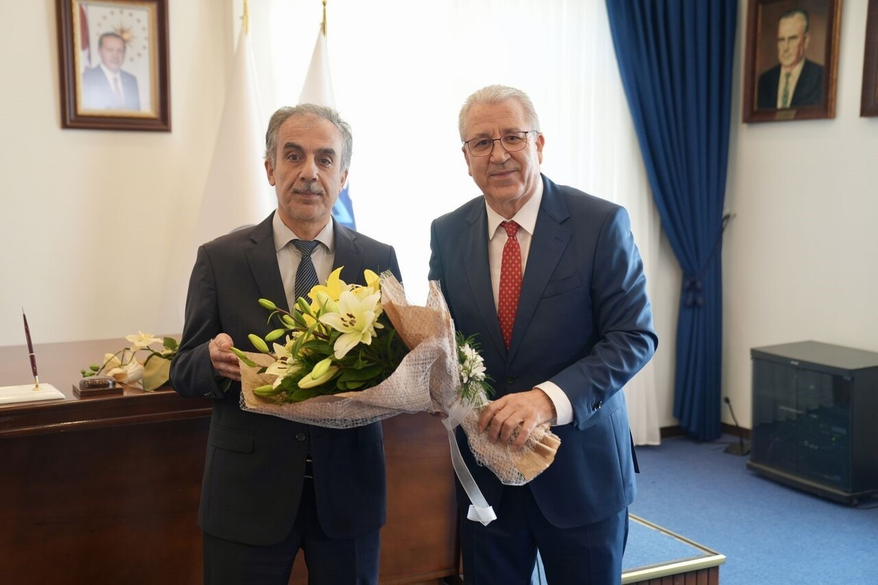 CUMHURBAŞKANI RECEP TAYYİP ERDOĞAN TARAFINDAN EGE ÜNİVERSİTESİNE REKTÖR OLARAK ATANAN PROF. DR....