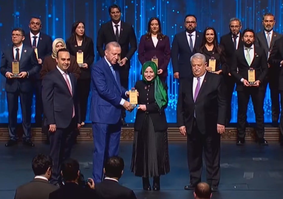 CUMHURBAŞKANLIĞI HİMAYELERİNDE YÜRÜTÜLEN TÜBA-GEBİP ÖDÜLÜ’NE (ÜSTÜN BAŞARILI GENÇ BİLİM İNSANI)...