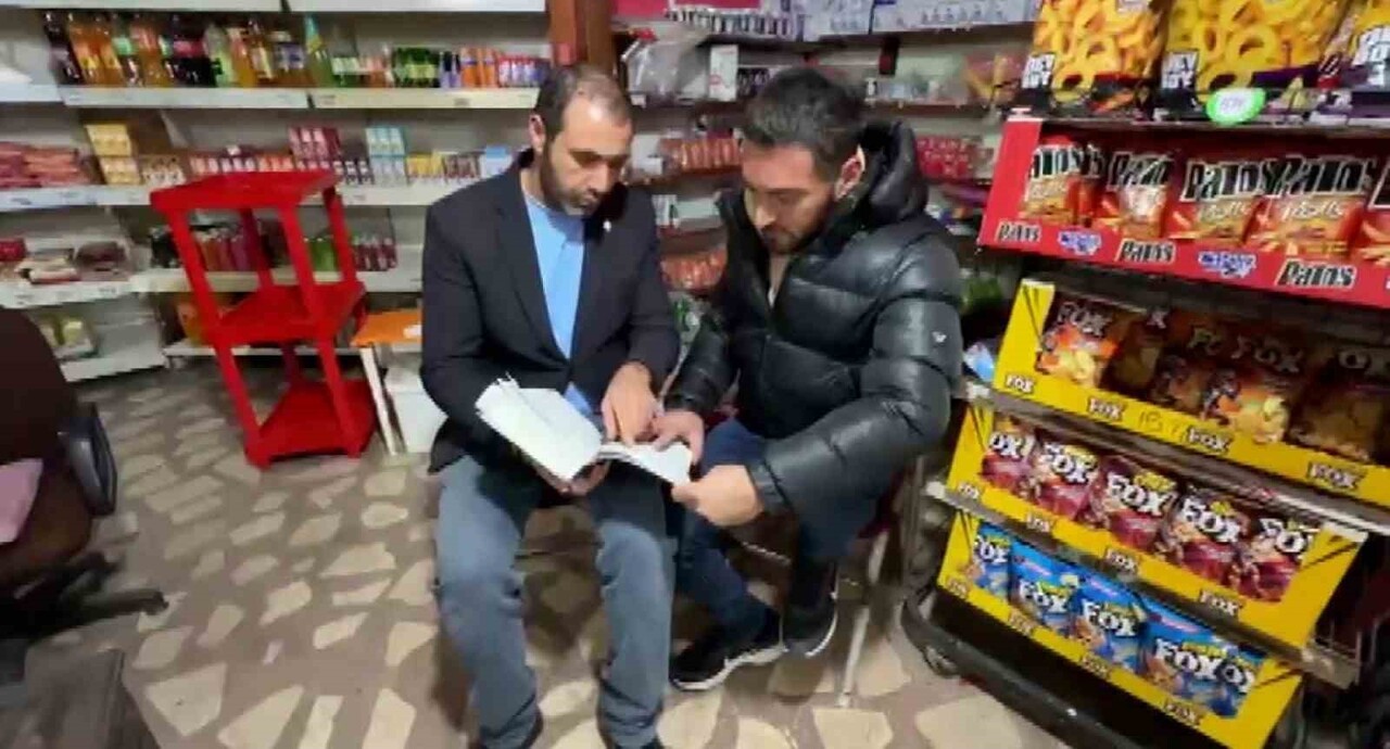 DAHA ÖNCE MAHALLE BAKKALININ VERESİYE BORÇLARINI KAPATIP DEFTERİ YAKAN UMUT TOPARLAK, BU KEZ...