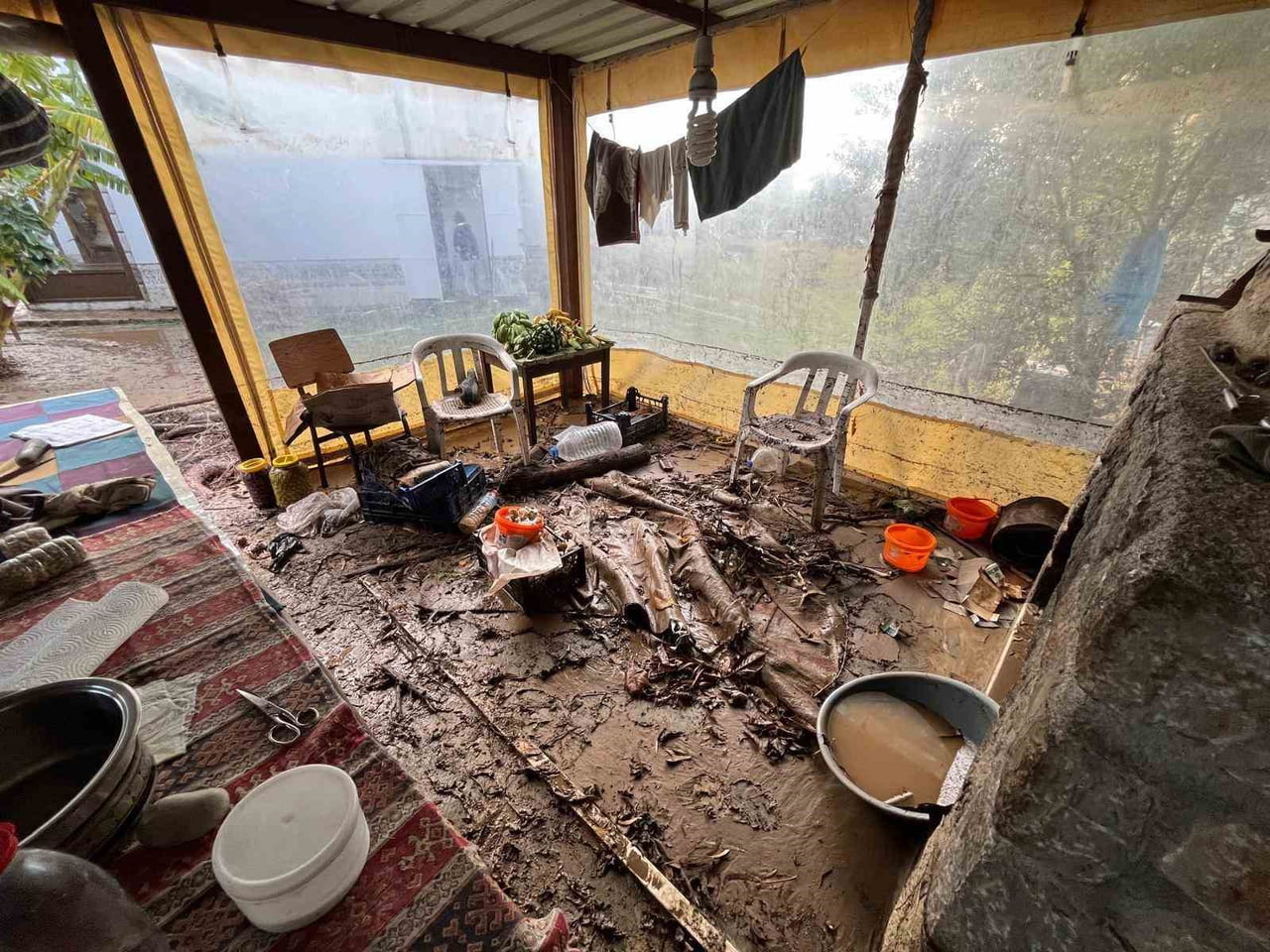 DATÇA’DA SAĞANAK YAĞIŞ ETKİLİ OLDU