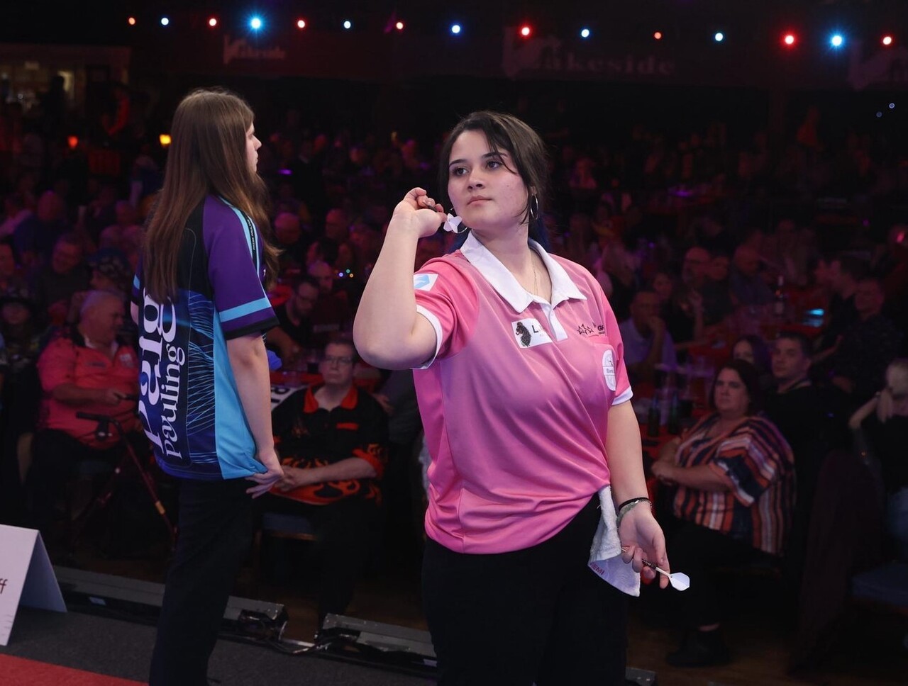 DENİZLİ'NİN GURURU MİLLİ DART SPORCUSU ZEHRA GEMİ, DÜNYA DART FEDERASYONUNUN (WDF) EN PRESTİJLİ...