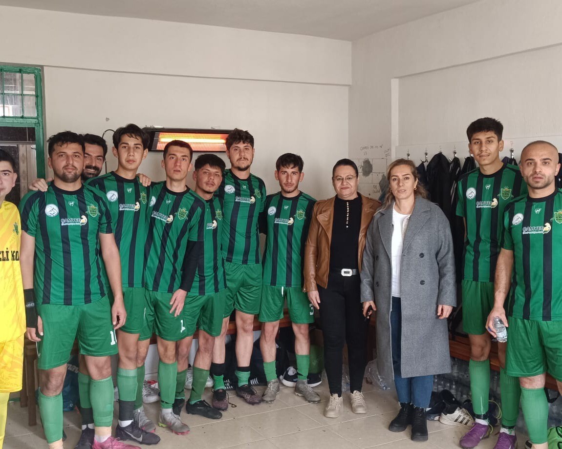 DENİZLİ 1. AMATÖR LİG D GRUBUNDA MÜCADELE EDEN ÇAMELİ BELEDİYESPOR, KALE BELEDİYESPORU 2-0 MAĞLUP...