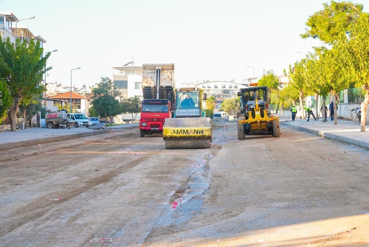 DİDİM BELEDİYESİ, İLÇE GENELİNDEKİ ULAŞIM AĞINI GÜÇLENDİRMEK AMACIYLA YOL YAPIM VE YENİLEME...