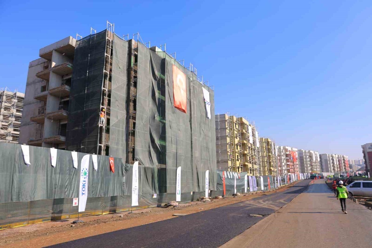 DOĞUKENT MAHALLESİNDE YAPILAN KONUTLAR