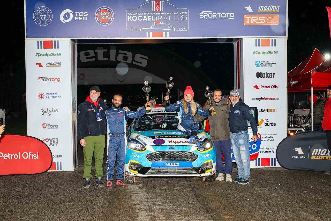 DÜNYANIN İLK VE TEK ENGELLİ KADIN RALLİ PİLOTU KÜBRA DENİZCİ KESKİN, GEÇEN SENE TAKLALAR ATARAK...