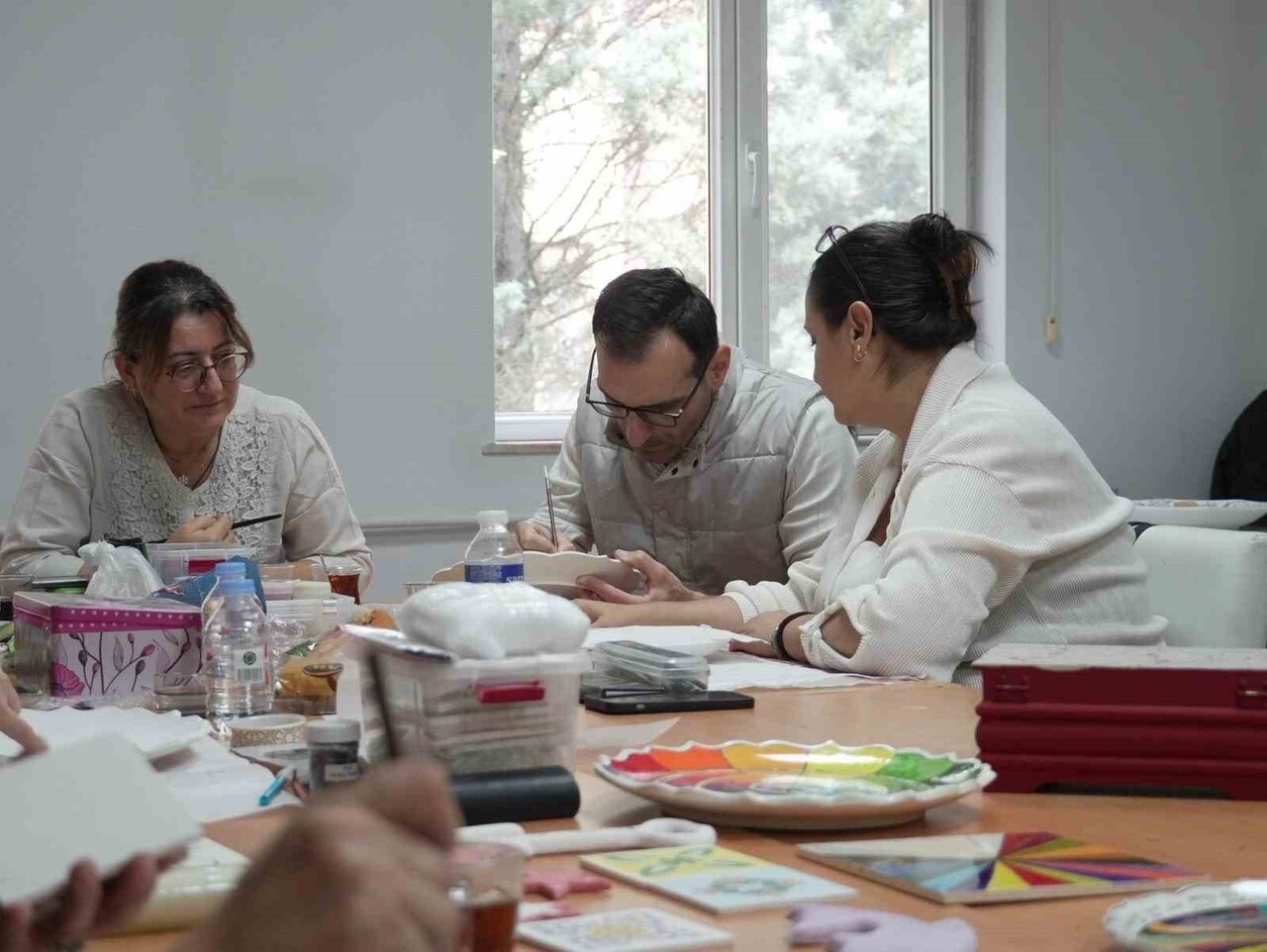 DÜZCE BELEDİYESİ, HER YIL DAHA FAZLA KURSİYERE ULAŞTIĞI BELMEK KURSLARI İLE KADINLARIN ÜRETİME...