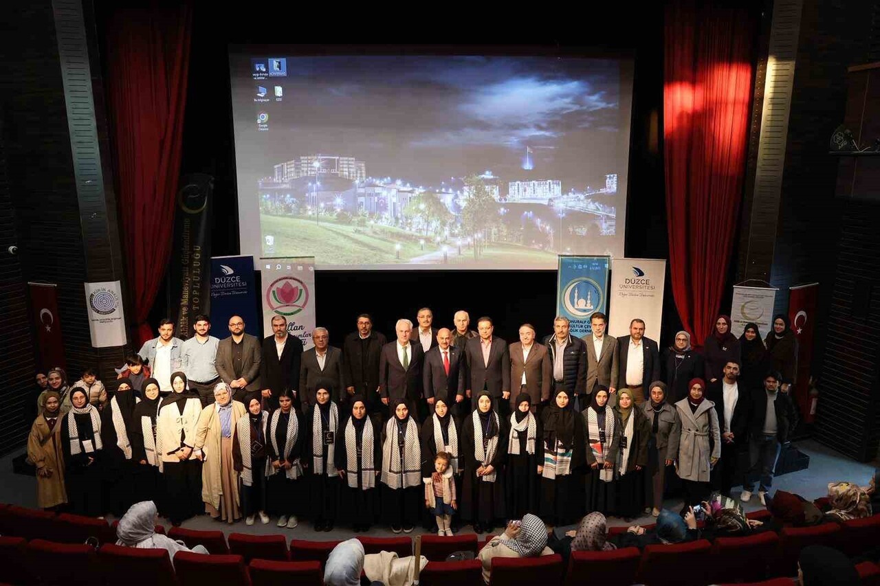 DÜZCE ÜNİVERSİTESİ AHLAK VE MANEVİYATI GÜÇLENDİRME TOPLULUĞU TARAFINDAN DÜZENLENEN "GAZZE ÜZERİNE...