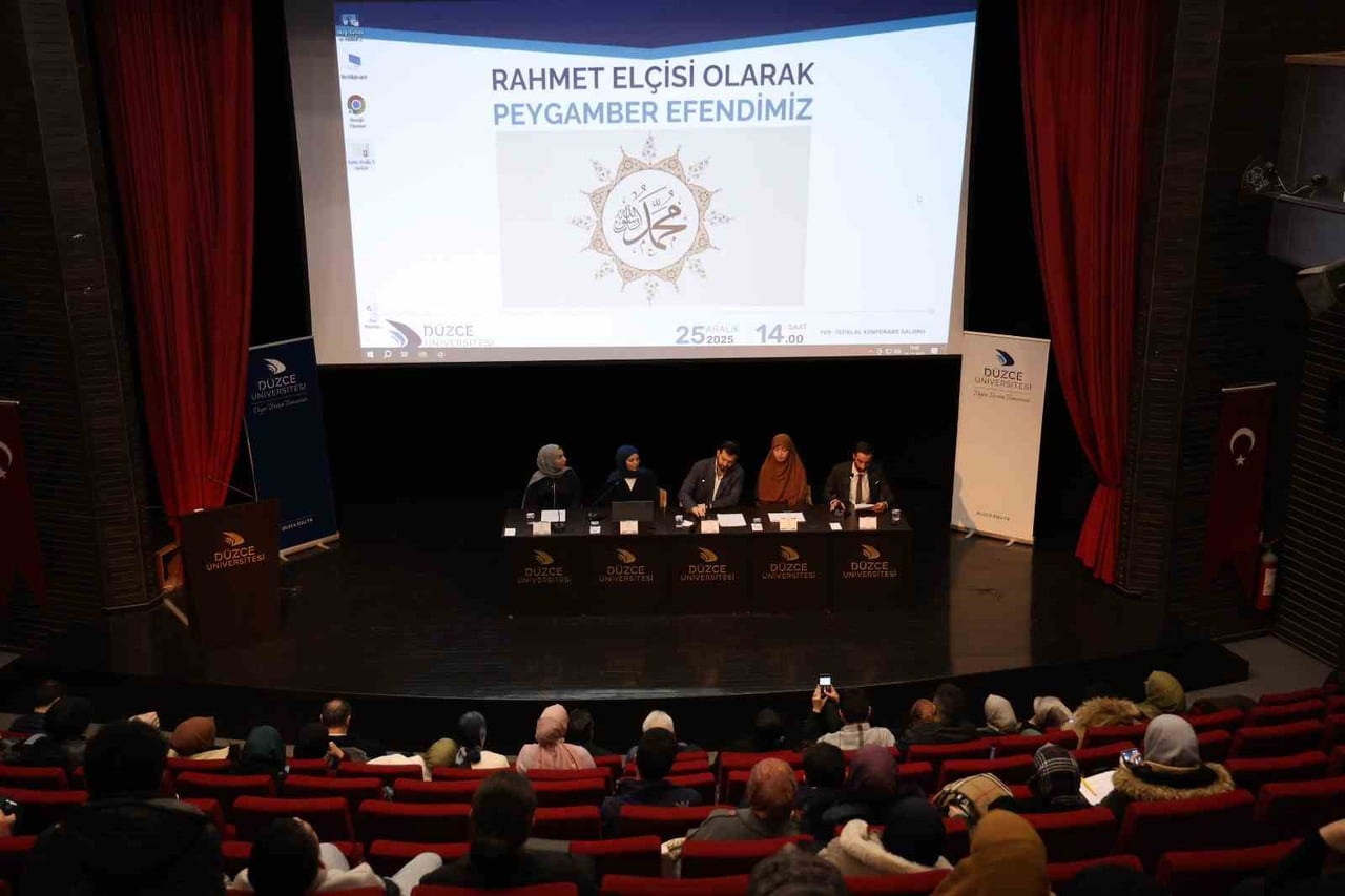 DÜZCE ÜNİVERSİTESİ İLAHİYAT FAKÜLTESİ İLE KARİYER GELİŞTİRME VE MEZUN İZLEME UYGULAMA ARAŞTIRMA...