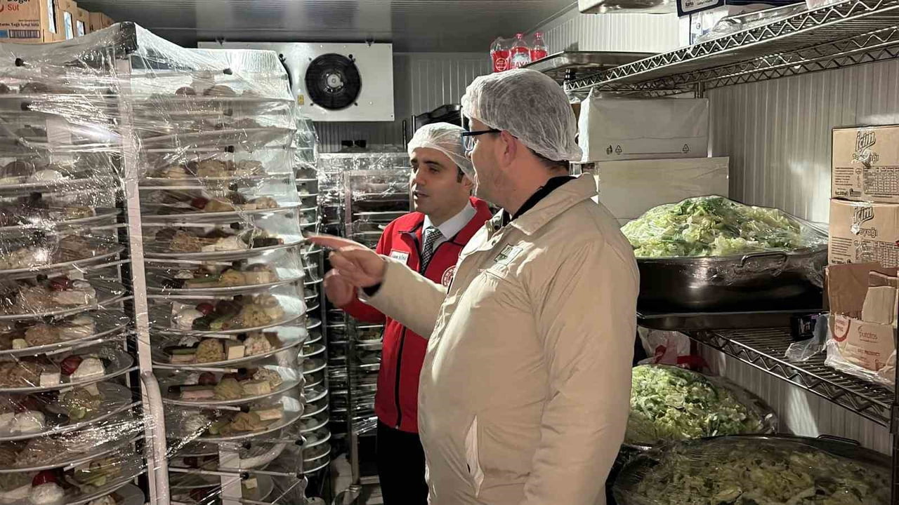 EDİRNE YILBAŞI ÖNCESİNDE ARTAN TÜKETİM HAREKETLİLİĞİ SEBEBİYLE İL GENELİNDE GIDA DENETİMLERİ...