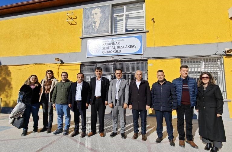 EĞİTİM BİR SEN MANİSA 1 NOLU ŞUBE BAŞKANI AHMET YASAV VE YÖNETİMİ, GÖLMARMARA’DAKİ OKULLARI, İLÇE...