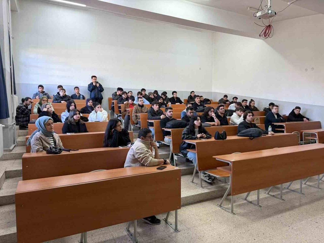 EĞİTİMDE YASA DIŞI BAHİS, KUMAR BAĞIMLILIĞI VE DİJİTAL GÜVENLİK KONULARINDA FARKINDALIK...