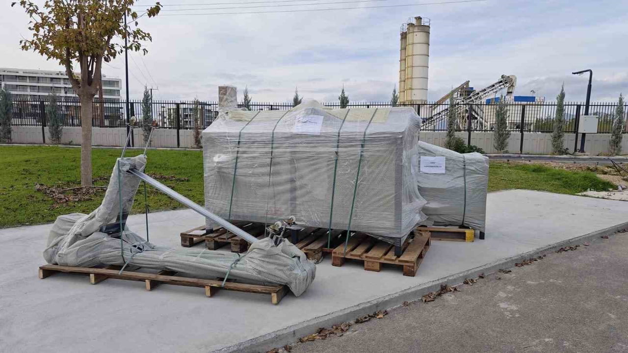 EMİNE ERDOĞAN’DAN KKTC’YE KOMPOST MAKİNESİ HEDİYESİ