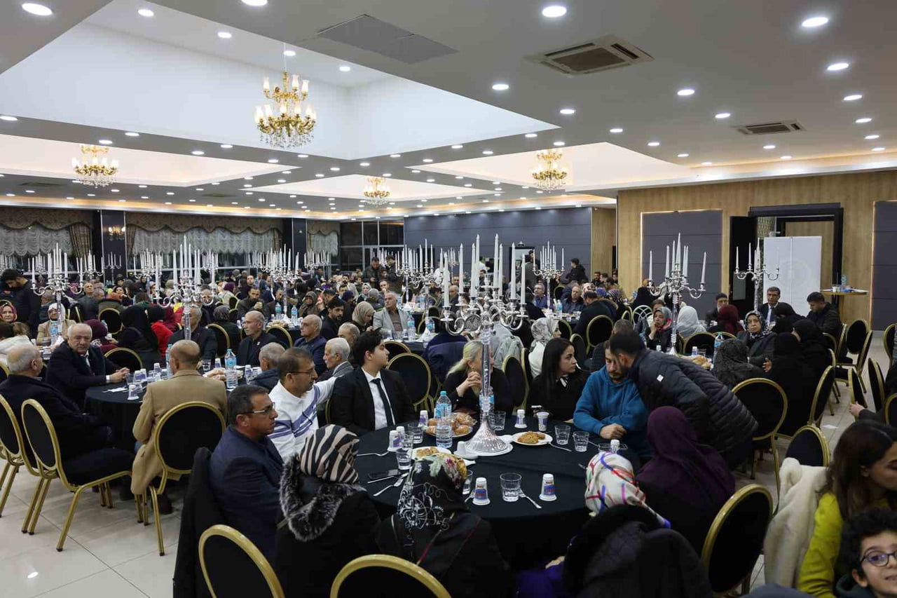 EMŞAV ELAZIĞ İL BAŞKANLIĞI TARAFINDAN DÜZENLENEN PROGRAMDA ŞEHİT AİLELERİ VE GAZİLER VEFA...