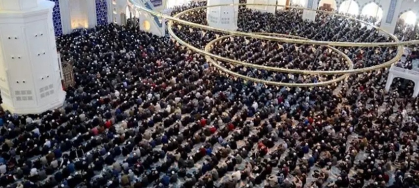 En Yeni Cuma Mesajları ve Sözleri: 2025 Yılına Özel, Ayetli, Hadisli ve Duygu Yüklü Cuma Paylaşımları