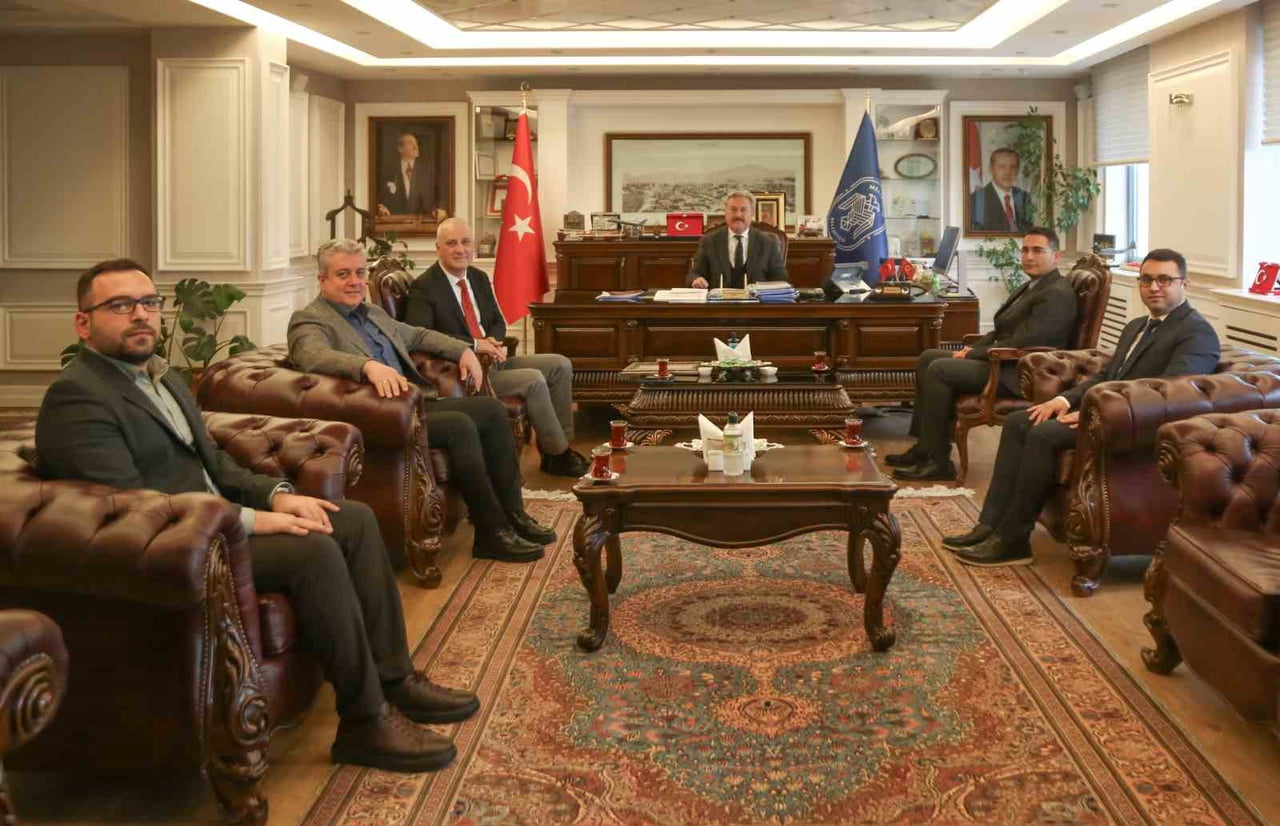 ENERJİ VERİMLİLİĞİ ALANINDA HAYATA GEÇİRDİĞİ ÖRNEK UYGULAMALARLA DİKKAT ÇEKEN MELİKGAZİ...