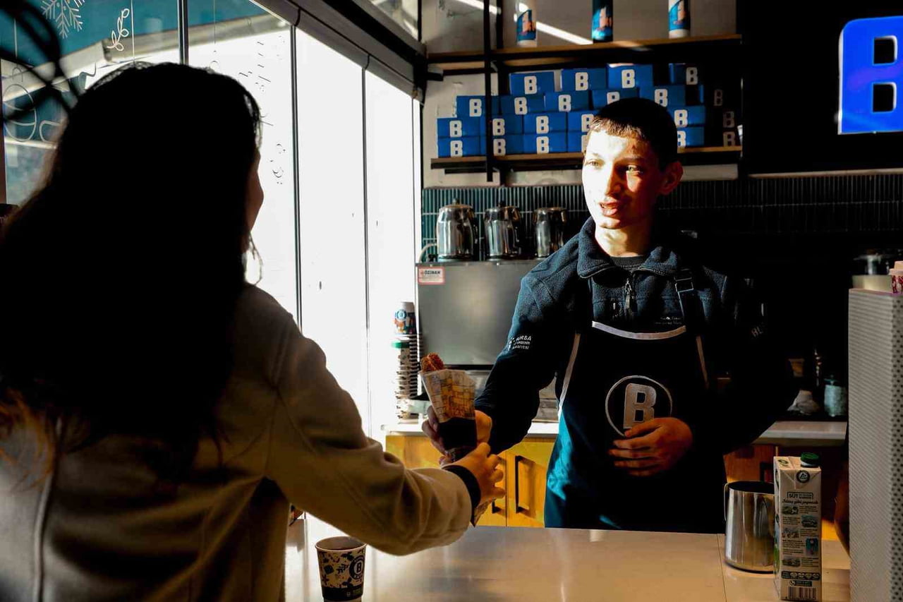 ENGELSİZ BİR KENT HEDEFİYLE ÇALIŞMALARINI SÜRDÜREN BURSA BÜYÜKŞEHİR BELEDİYESİ, HAYATA GEÇİRDİĞİ...